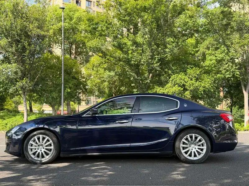 2020 Ghibli 3.0T Standard Edition — миниатюра 4