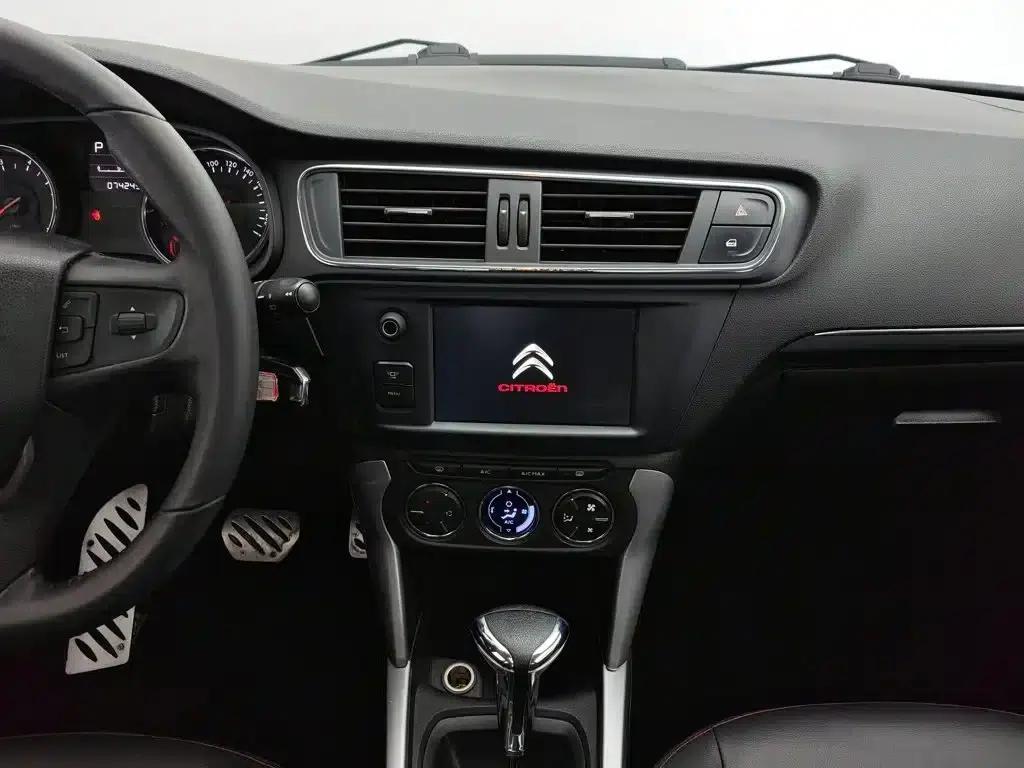 Citroën C3-XR 2015 1.6L Automatic Pioneer Edition — миниатюра 12