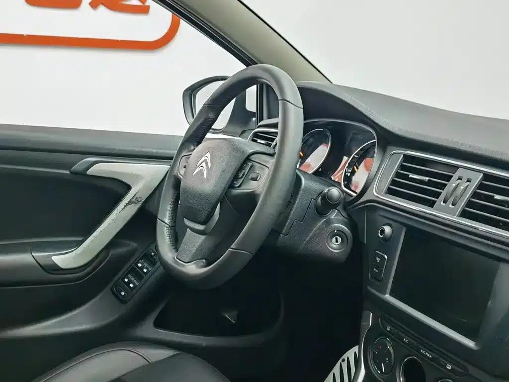 Citroën C3-XR 2015 1.6L Automatic Pioneer Edition — миниатюра 22