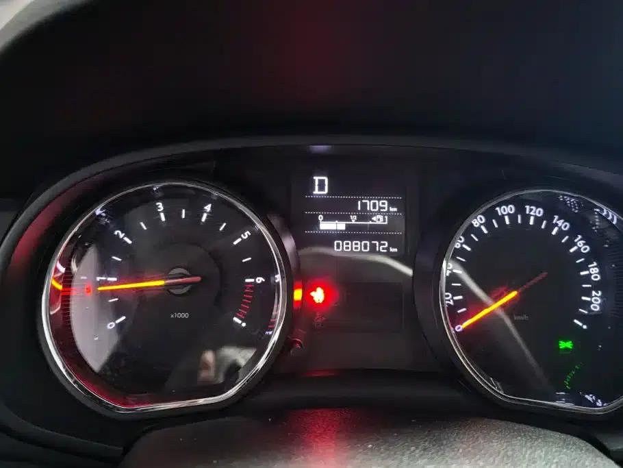 Citroën C3-XR 2015 1.6THP Automatic Pioneer Edition — миниатюра 14