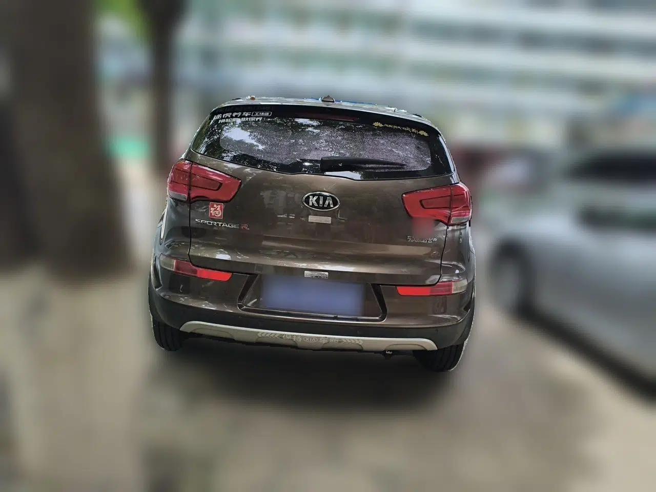 Kia Sportage R 2015 2.0L Automatic Two-Wheel Drive GL — миниатюра 3
