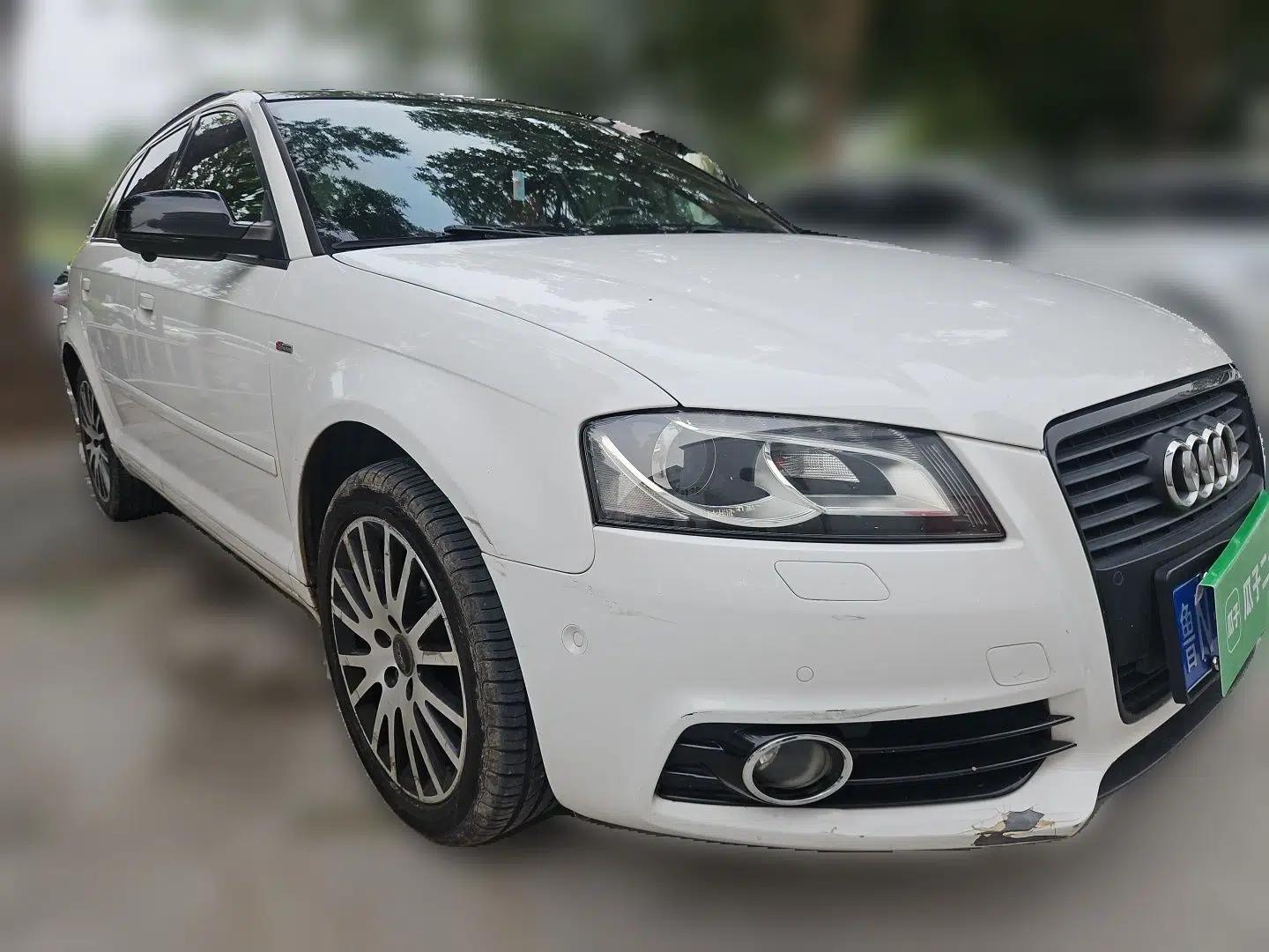 Audi A3 2013 Sportback 30 TFSI Luxury Model — миниатюра 3