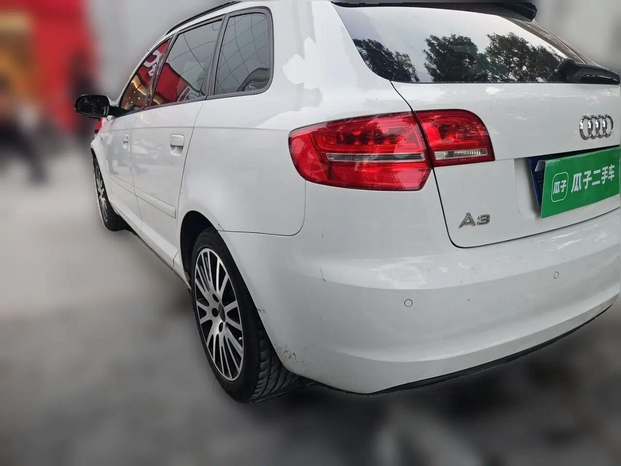 Audi A3 2013 Sportback 30 TFSI Luxury Model — миниатюра 4