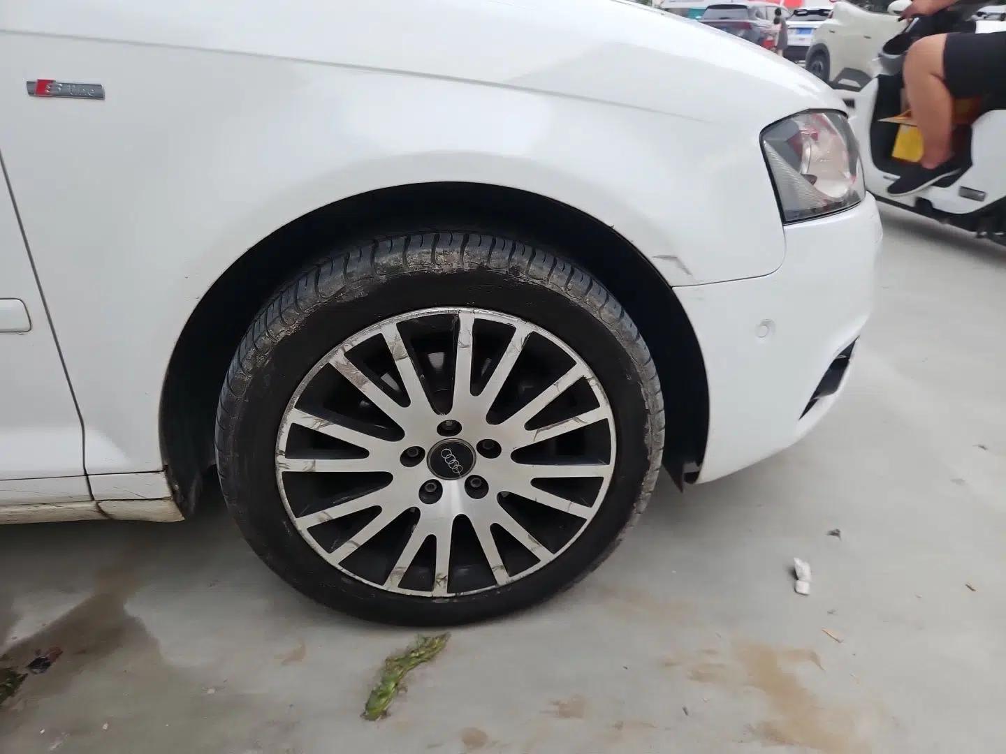 Audi A3 2013 Sportback 30 TFSI Luxury Model — миниатюра 8