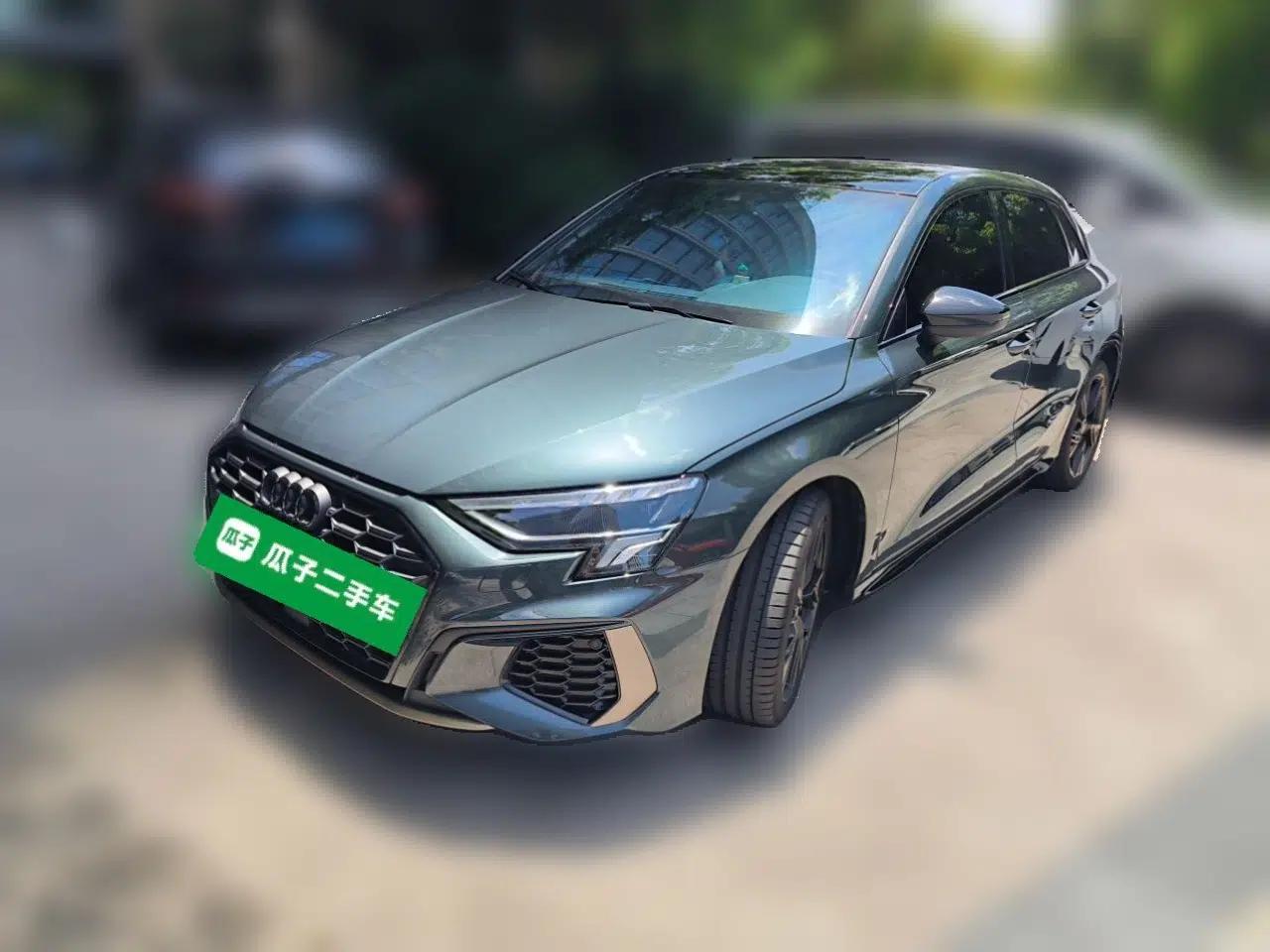Audi A3 2024 Sportback 35 TFSI RS Performance Package — миниатюра 1