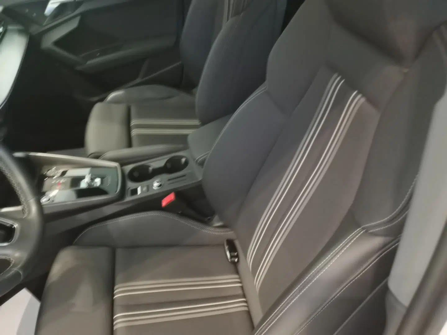 Audi A3 2024 Sportback 35 TFSI Fashionable Sports Model — миниатюра 17