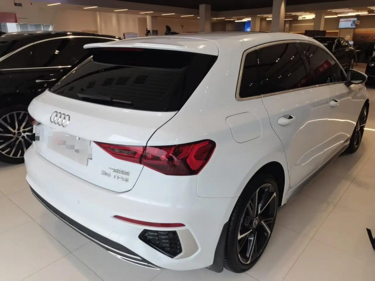 Audi A3 2024 Sportback 35 TFSI Fashionable Sports Model — миниатюра 6