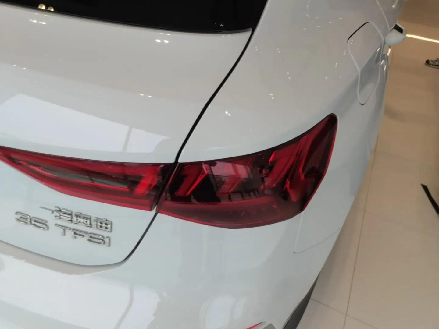 Audi A3 2024 Sportback 35 TFSI Fashionable Sports Model — миниатюра 9
