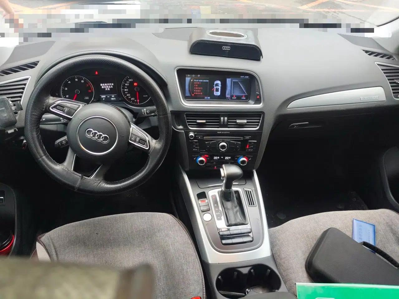 Audi Q5 2018 Collector's Edition 40 TFSI Technology Model — миниатюра 9