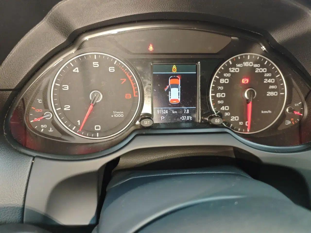 Audi Q5 2017 Plus 40 TFSI Technology Model — миниатюра 12