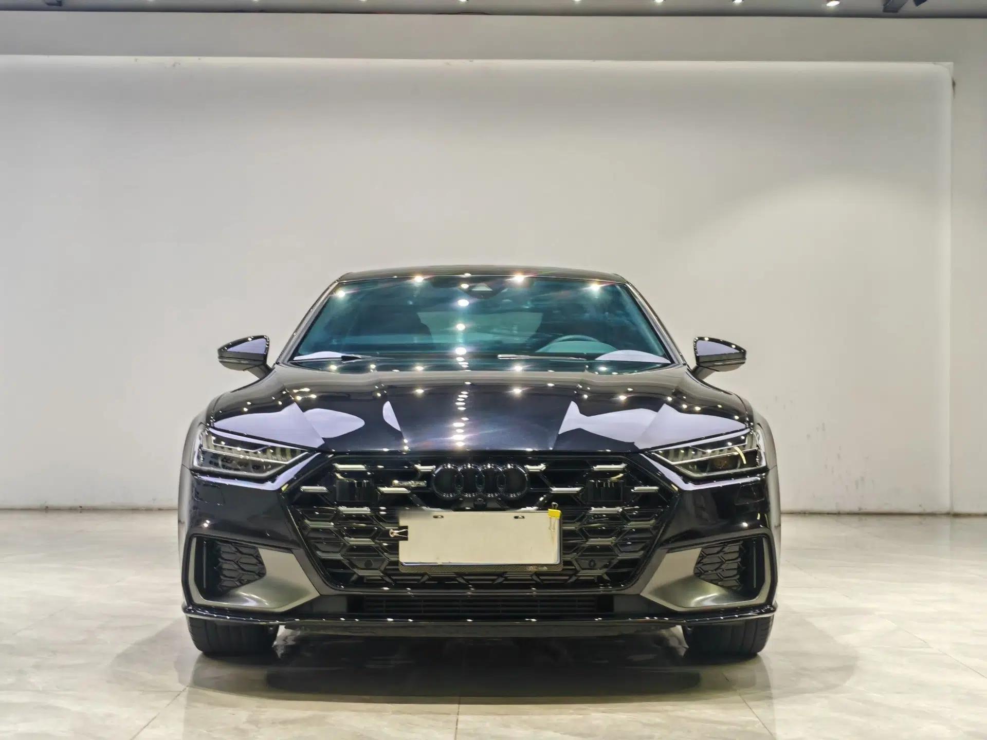 Audi A7L 2024 45 TFSI quattro Black Warrior Edition — миниатюра 13