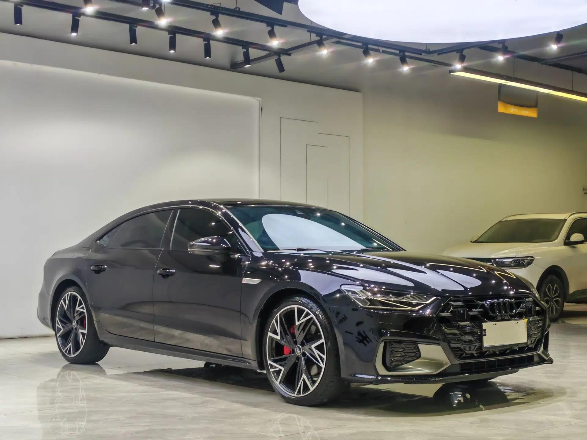 Audi A7L 2024 45 TFSI quattro Black Warrior Edition — миниатюра 14