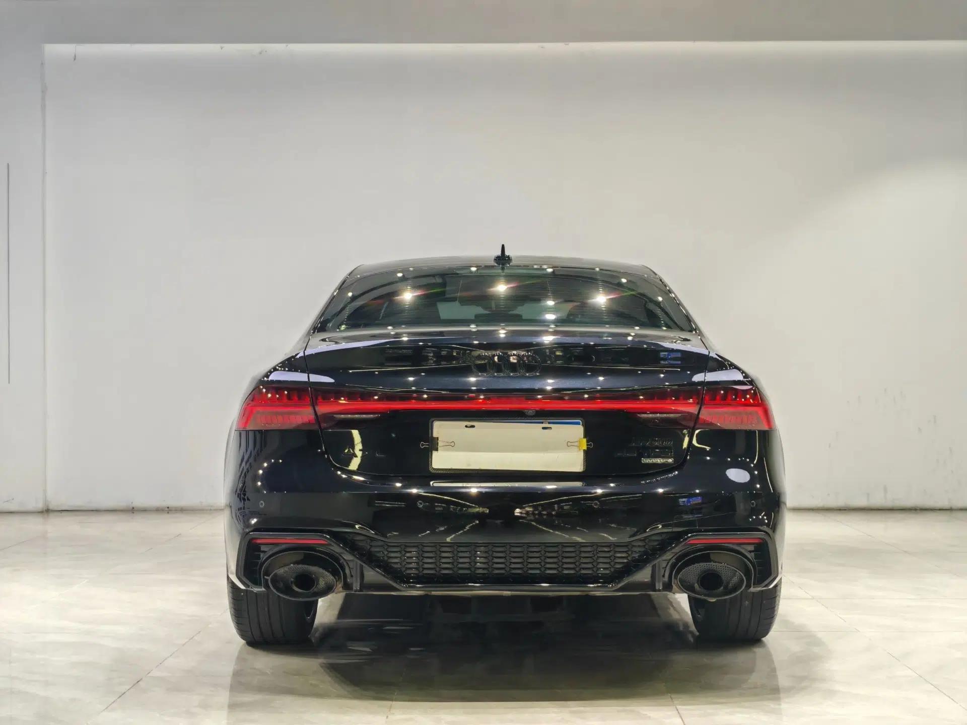 Audi A7L 2024 45 TFSI quattro Black Warrior Edition — миниатюра 16