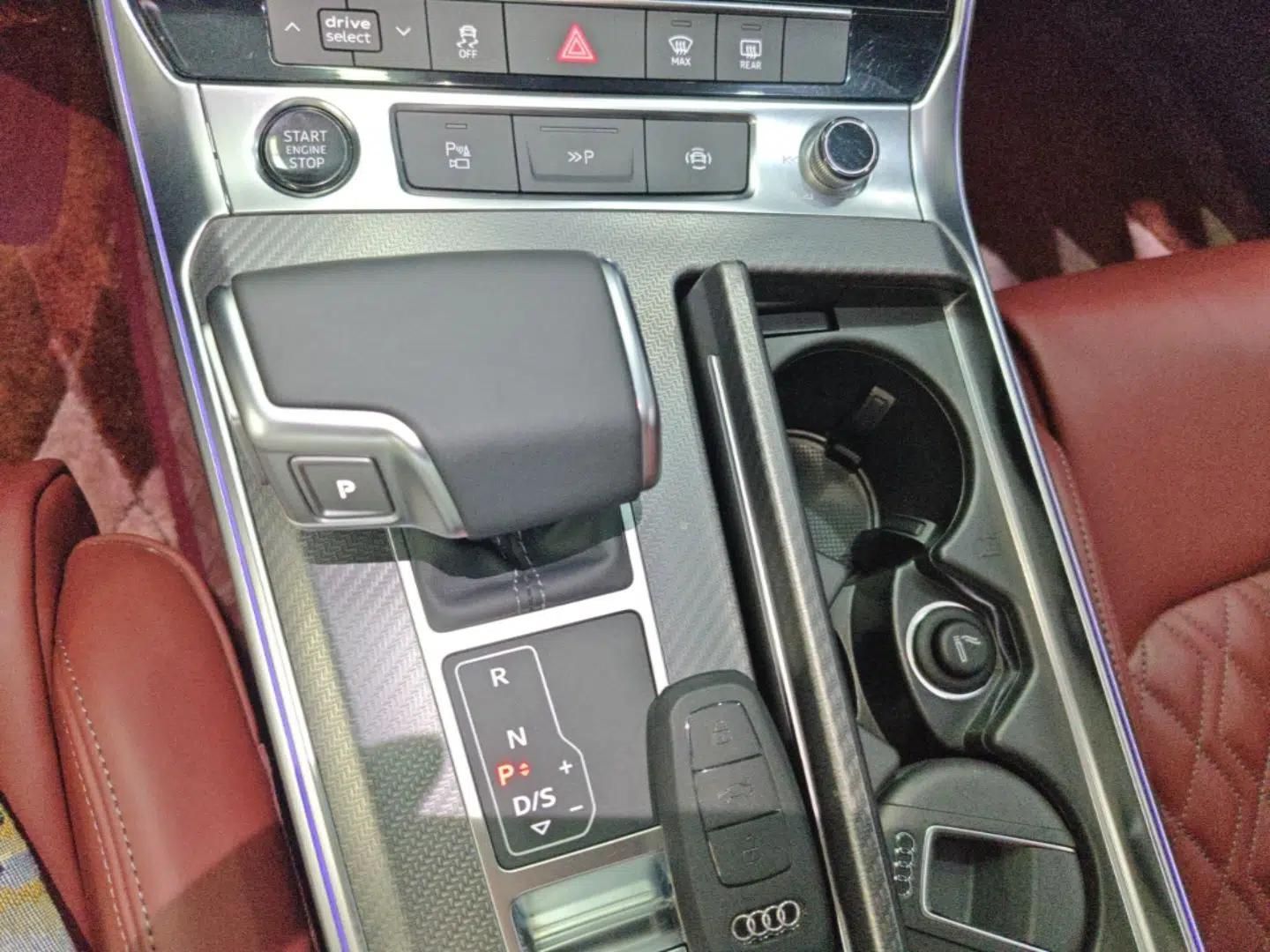 Audi A7L 2024 45 TFSI quattro Black Warrior Edition — миниатюра 22