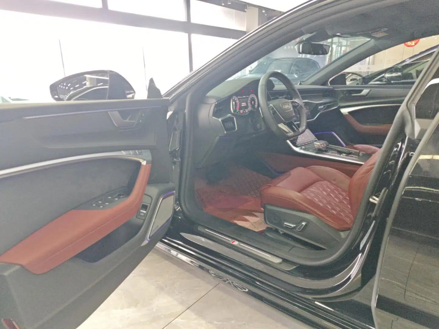 Audi A7L 2024 45 TFSI quattro Black Warrior Edition — миниатюра 24