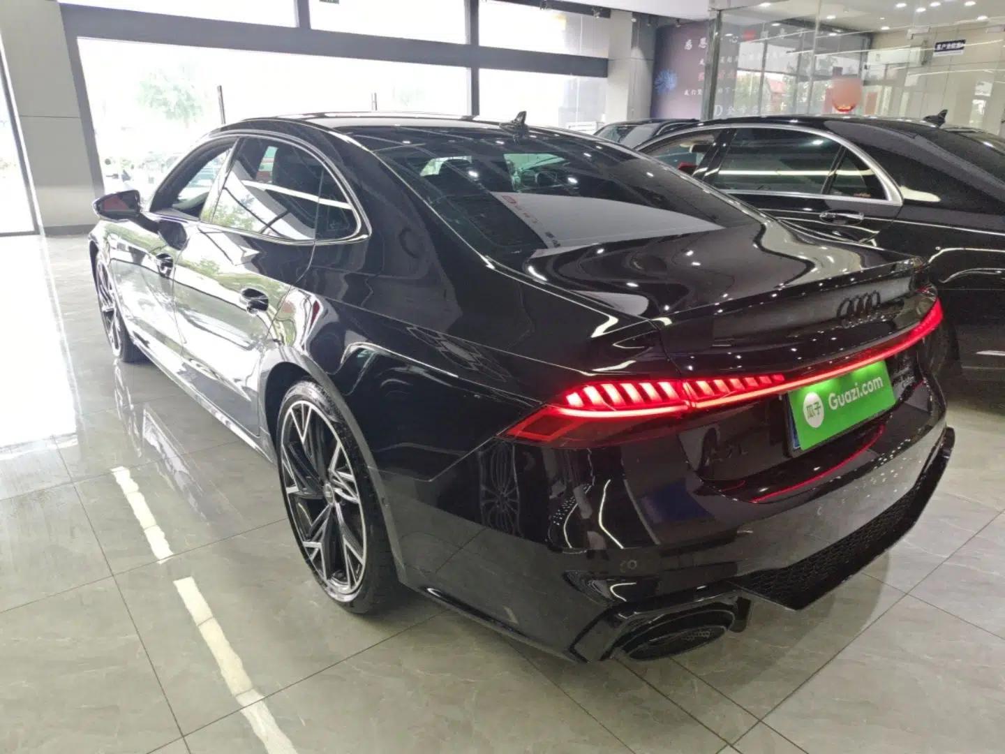 Audi A7L 2024 45 TFSI quattro Black Warrior Edition — миниатюра 4