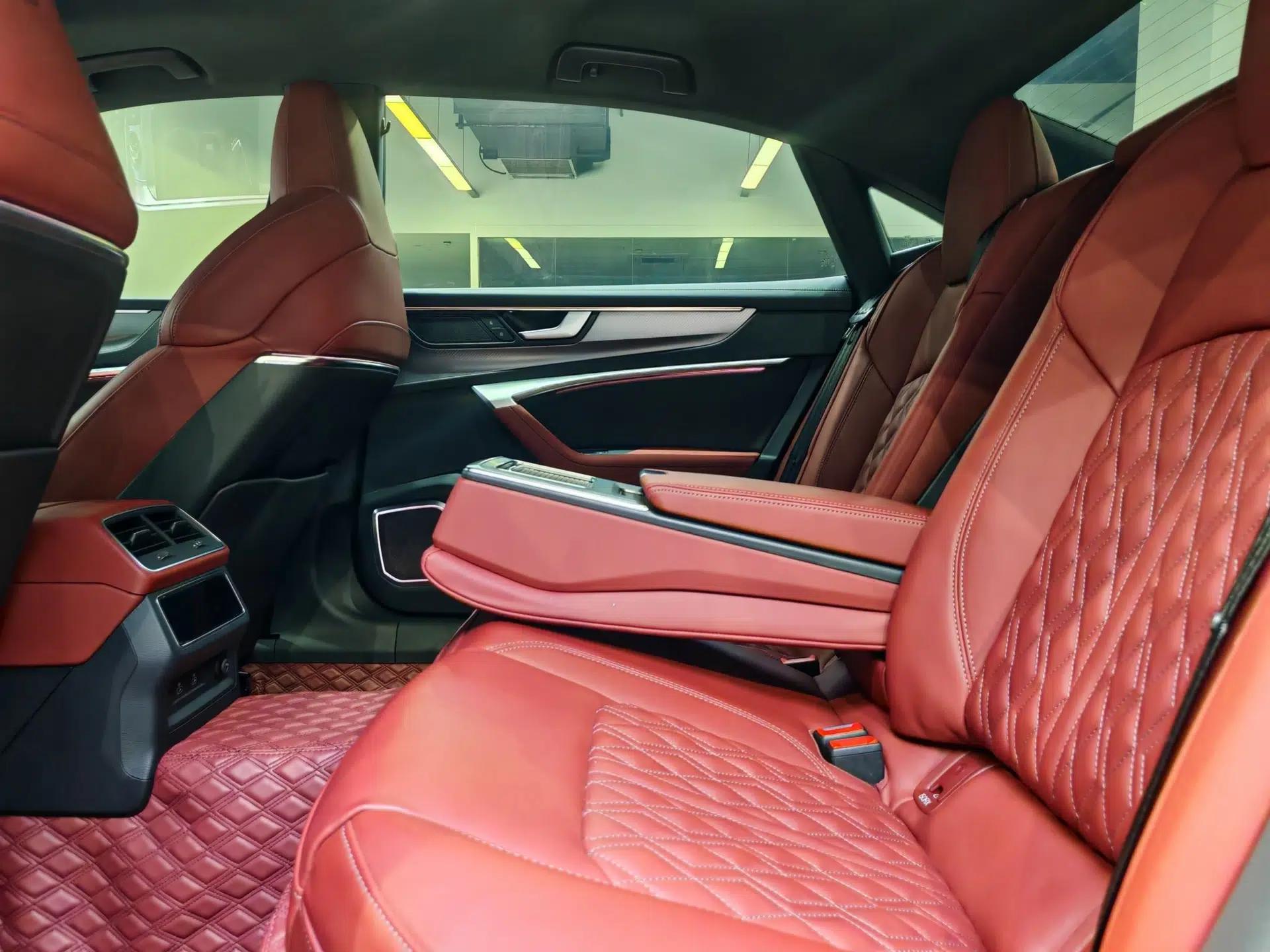 Audi A7L 2024 45 TFSI quattro Black Warrior Edition — миниатюра 31