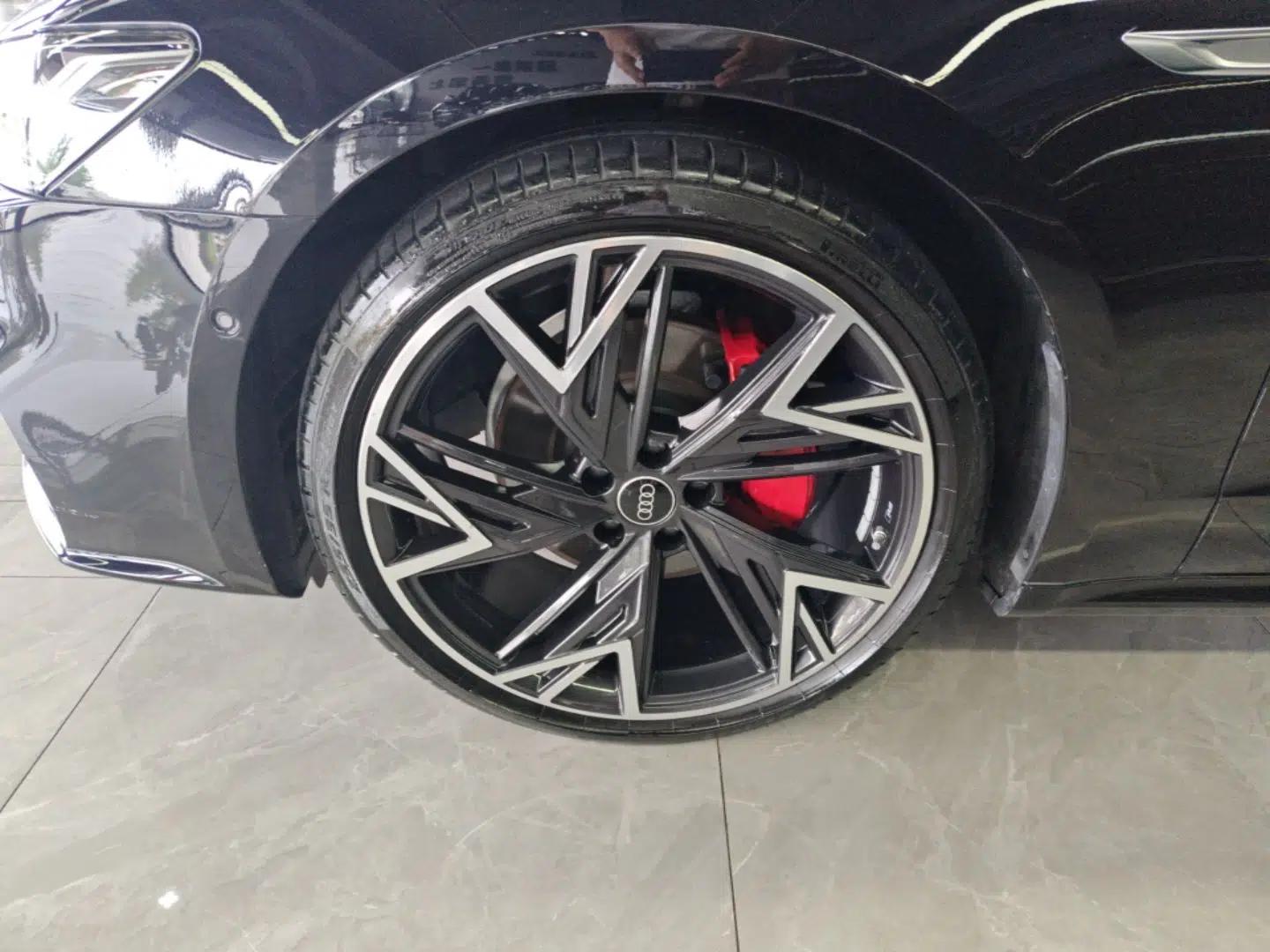 Audi A7L 2024 45 TFSI quattro Black Warrior Edition — миниатюра 10