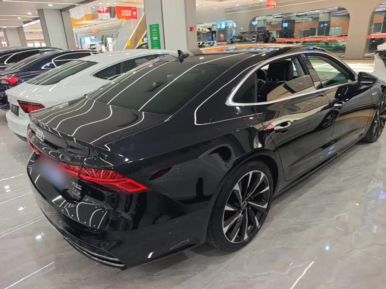 Audi A7L 2022 55 TFSI quattro S-line Zhiyuan Crystal Flow Package — миниатюра 6