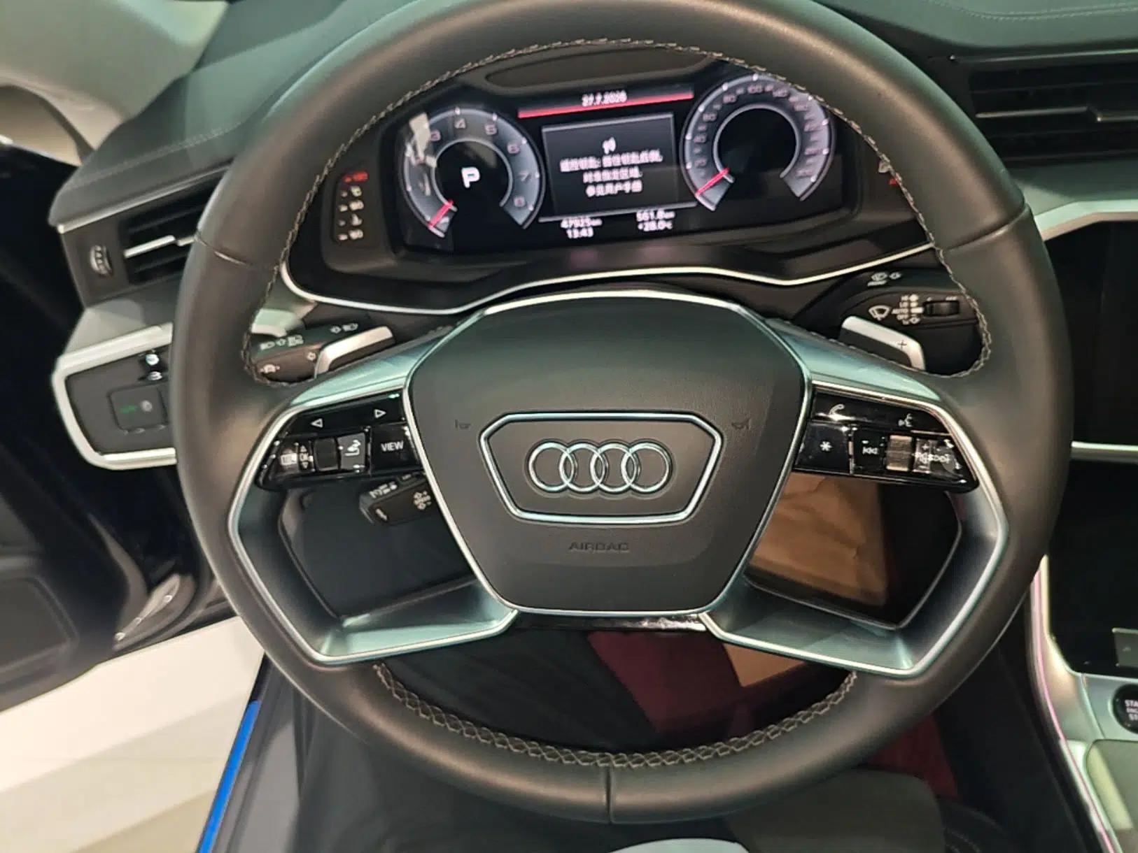 Audi A7L 2024 45TFSI S-line Dream-Building Edition Flow Crystal Package — миниатюра 13