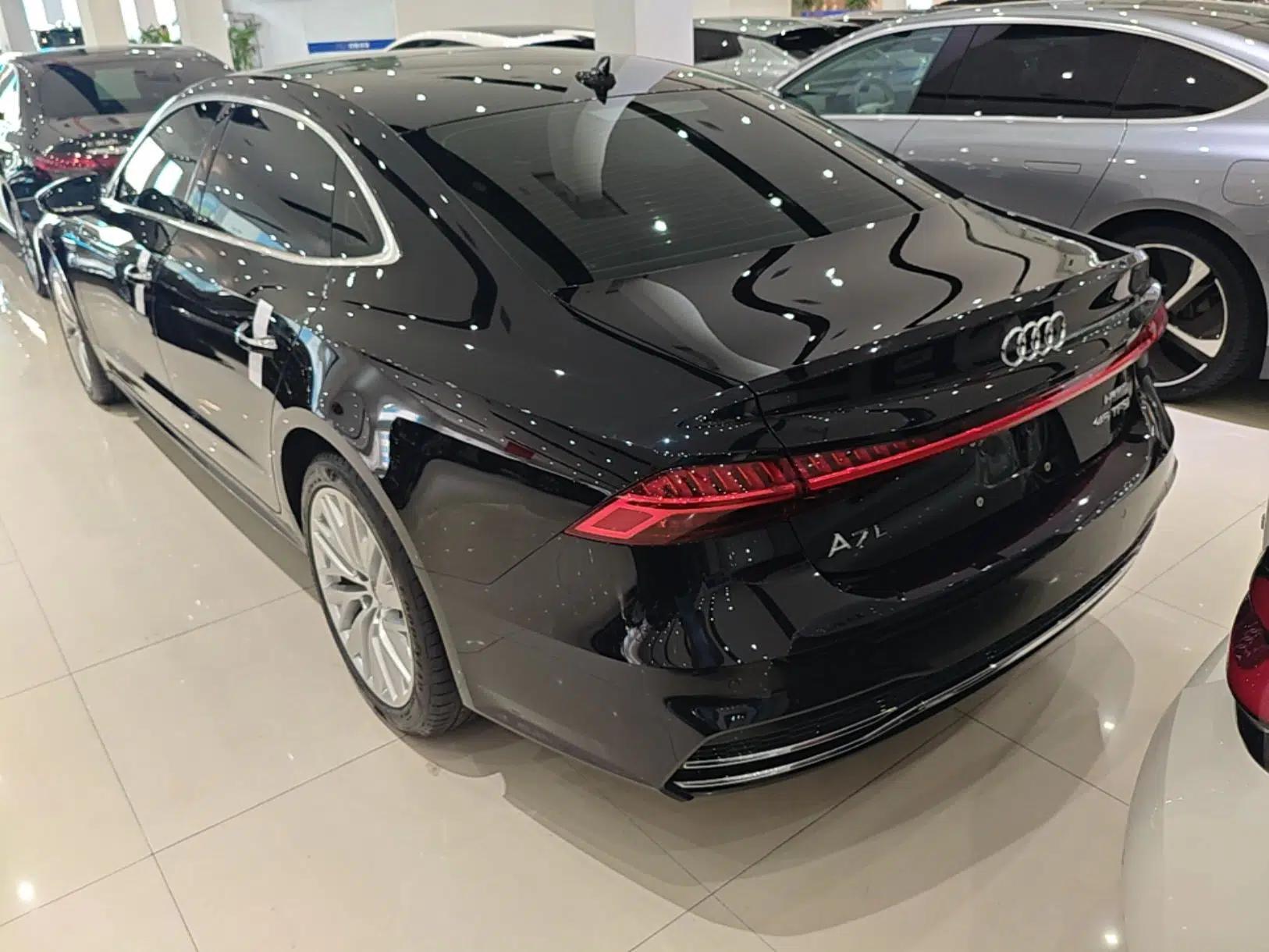 Audi A7L 2024 45TFSI S-line Dream-Building Edition Flow Crystal Package — миниатюра 4