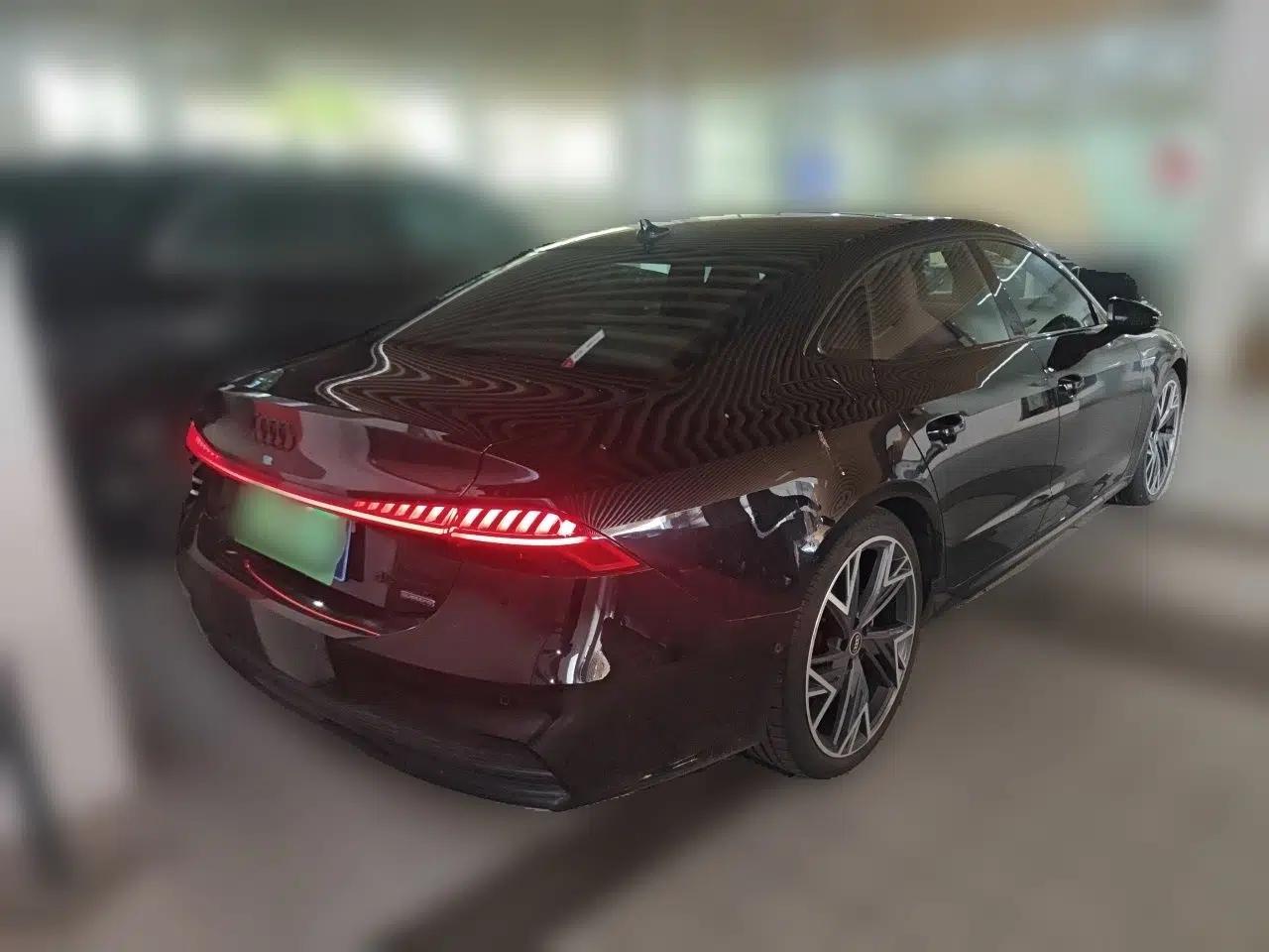 Audi A7L 2024 45 TFSI quattro S-line Black Warrior Edition — миниатюра 6