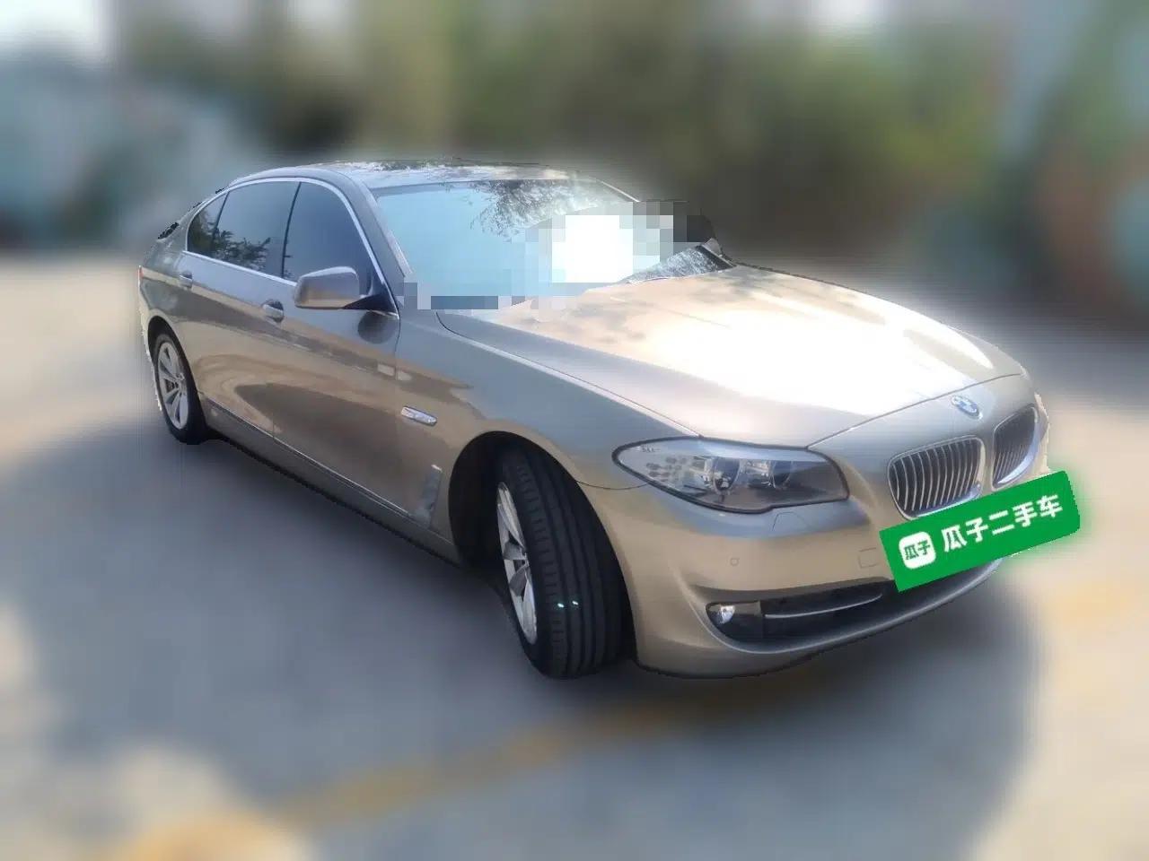 BMW 5 Series 2011 523Li Luxury Model — миниатюра 3