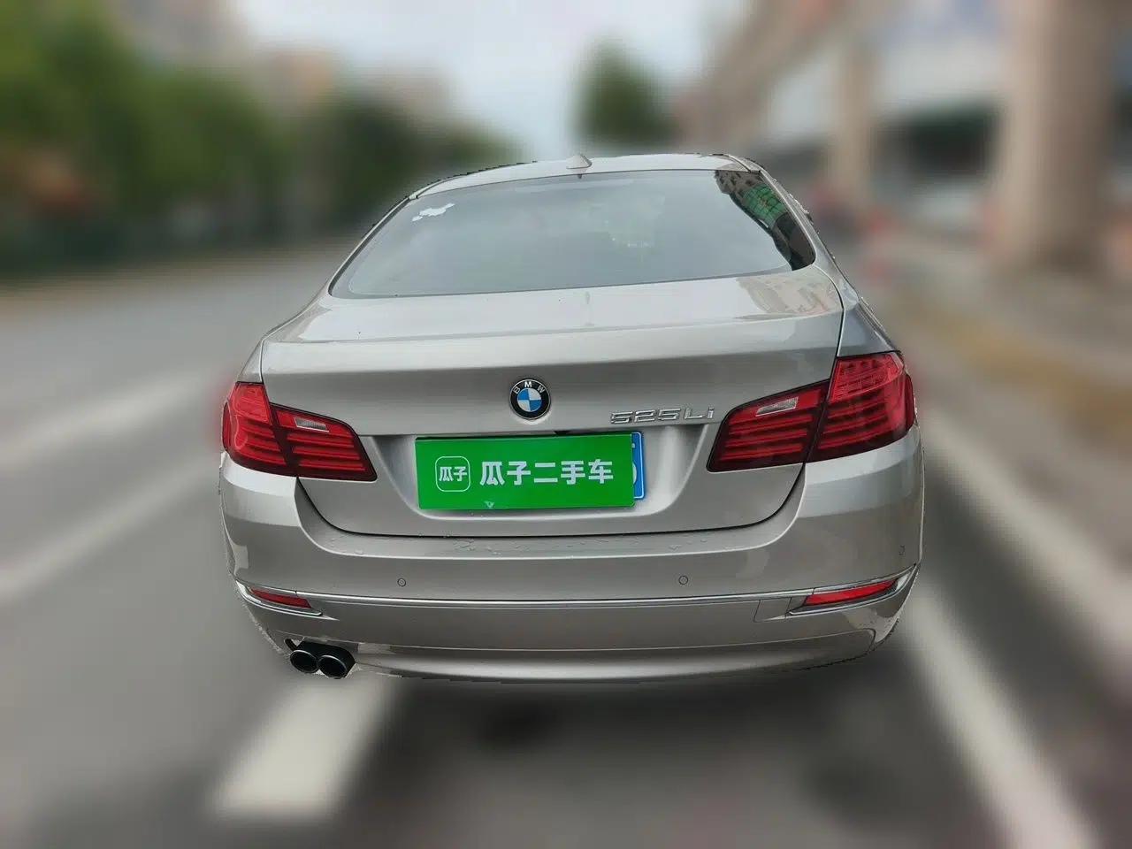 BMW 5 Series 2014 525Li Leading Model — миниатюра 5
