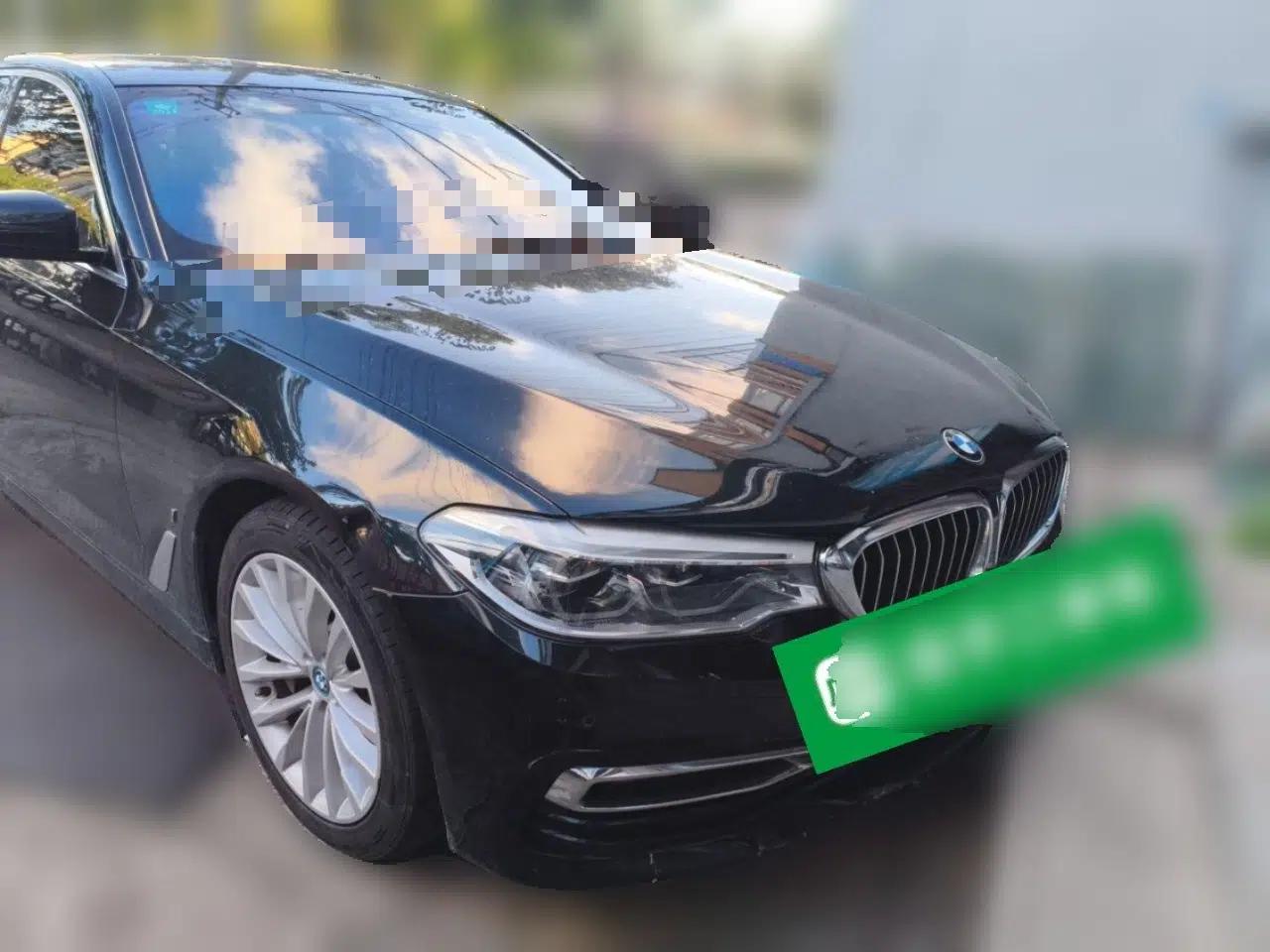 BMW 5 Series New Energy 2019 530Le Luxury Package — миниатюра 3