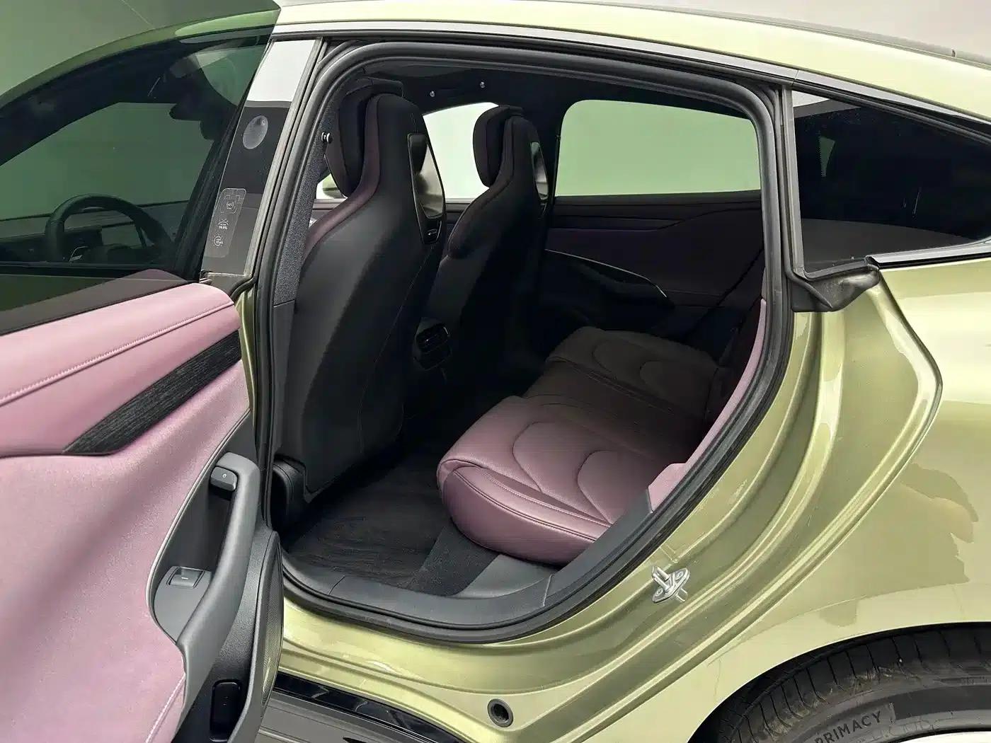 Xiaomi SU7 2024 Rear-Wheel Drive Long-Range Smart Driving Edition — миниатюра 10