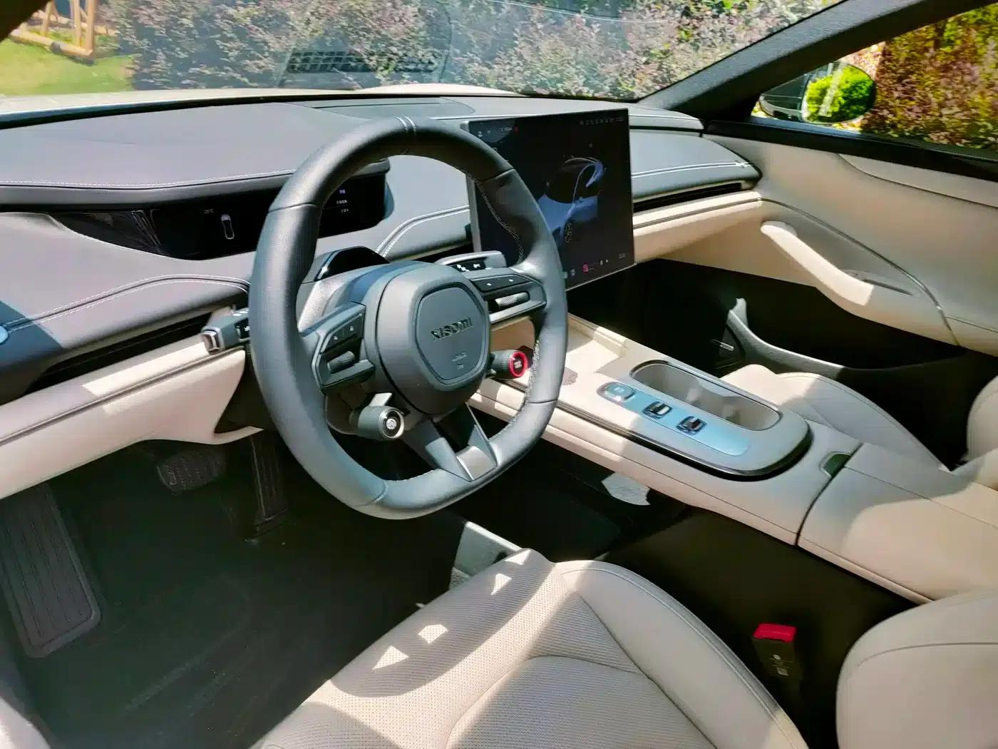 Xiaomi SU7 2024 Rear-Wheel Drive Long Range Advanced Intelligent Driving Pro Edition — миниатюра 14