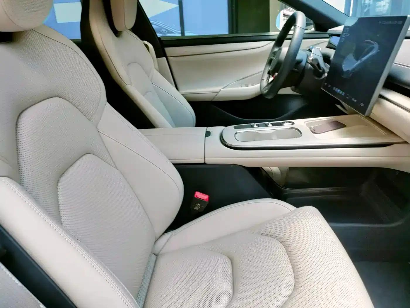 Xiaomi SU7 2024 Rear-Wheel Drive Long Range Advanced Intelligent Driving Pro Edition — миниатюра 29
