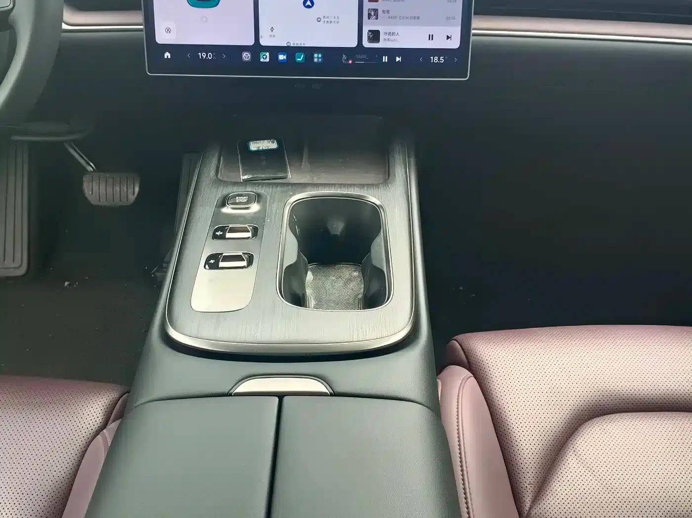 Xiaomi SU7 2024 Rear-Wheel Drive Long Range Advanced Intelligent Driving Pro Edition — миниатюра 14