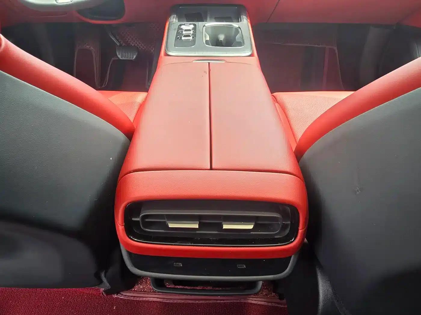 Xiaomi SU7 2024 Rear-Wheel Drive Long-Range Smart Driving Edition — миниатюра 11
