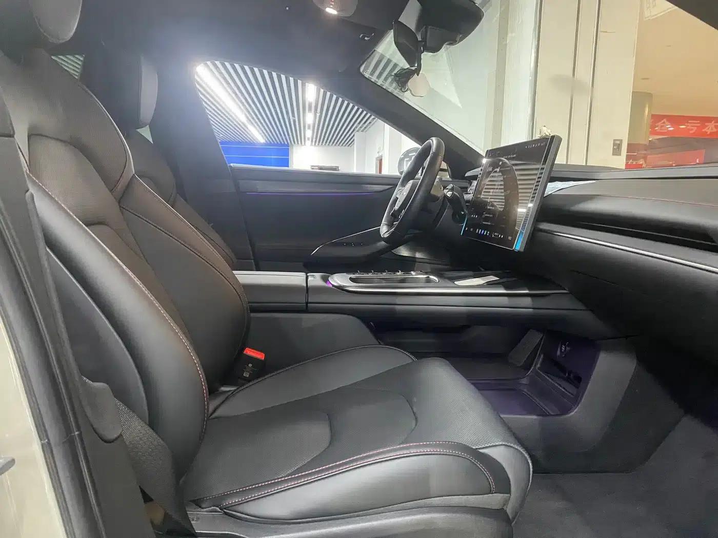 Xiaomi SU7 2024 All-Wheel Drive Long Range High-End Intelligent Driving Max Edition — миниатюра 13
