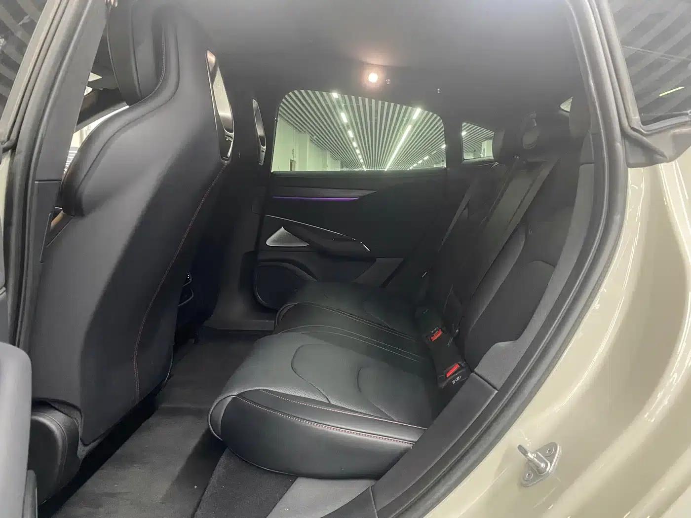 Xiaomi SU7 2024 All-Wheel Drive Long Range High-End Intelligent Driving Max Edition — миниатюра 8