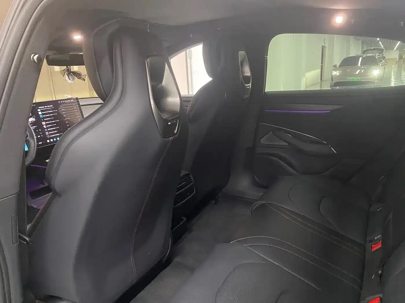 Xiaomi SU7 2024 All-Wheel Drive Long Range High-End Intelligent Driving Max Edition — миниатюра 9