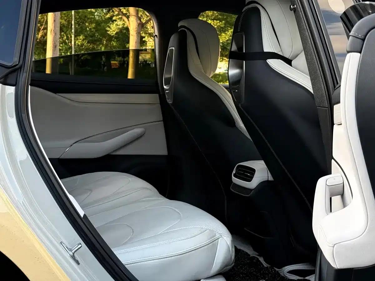 Xiaomi SU7 2024 Rear-Wheel Drive Long-Range Smart Driving Edition — миниатюра 13