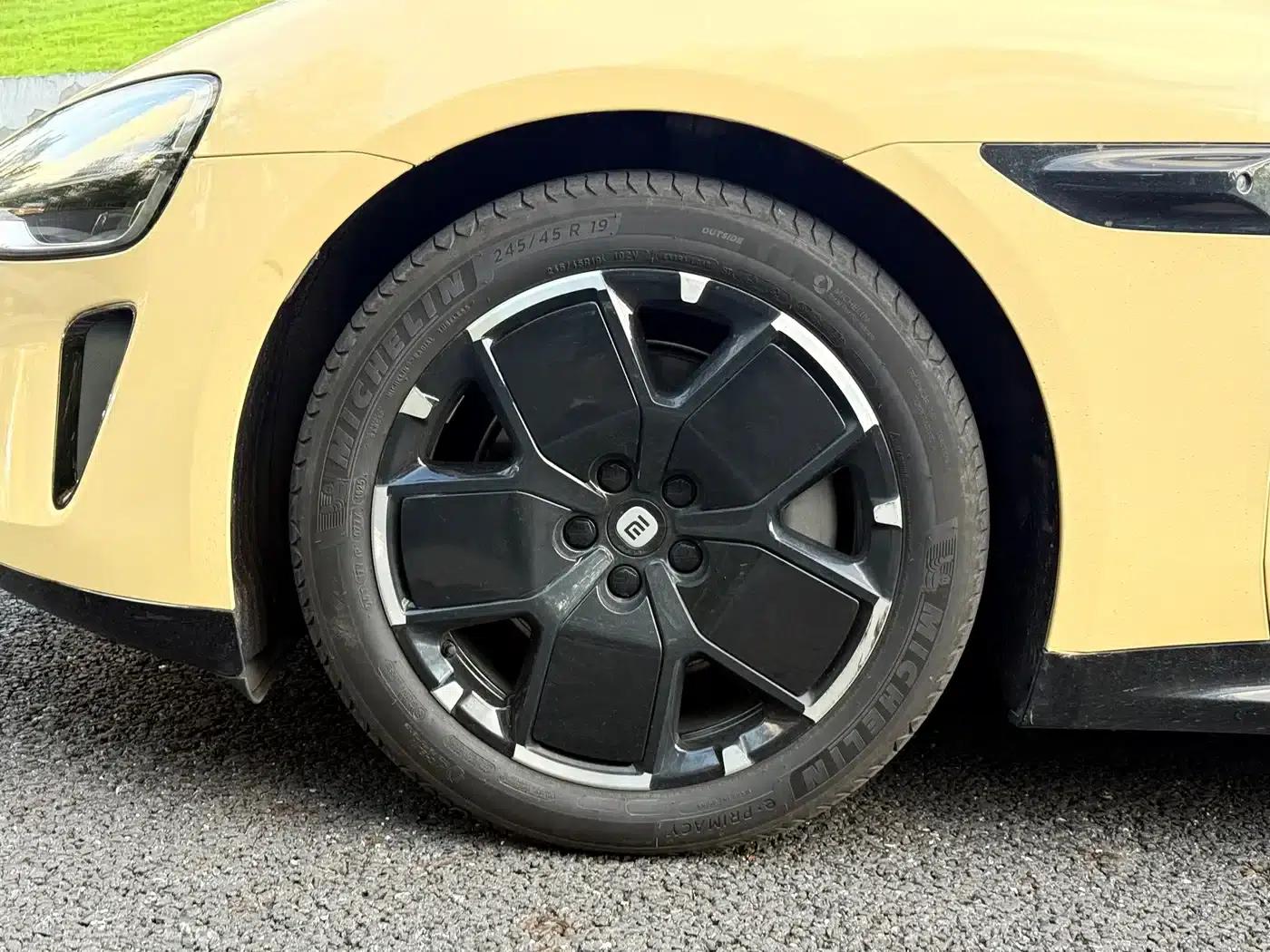 Xiaomi SU7 2024 Rear-Wheel Drive Long-Range Smart Driving Edition — миниатюра 19