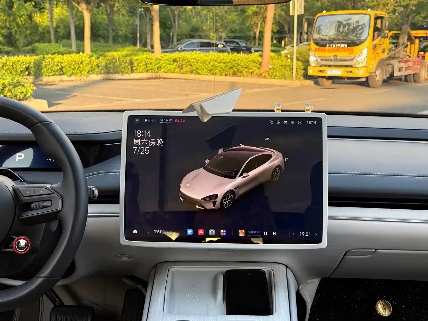 Xiaomi SU7 2024 Rear-Wheel Drive Long-Range Smart Driving Edition — миниатюра 8