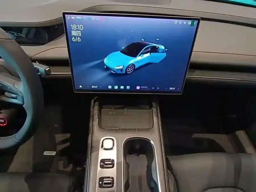 Xiaomi SU7 2024 Rear-Wheel Drive Long-Range Smart Driving Edition — миниатюра 9