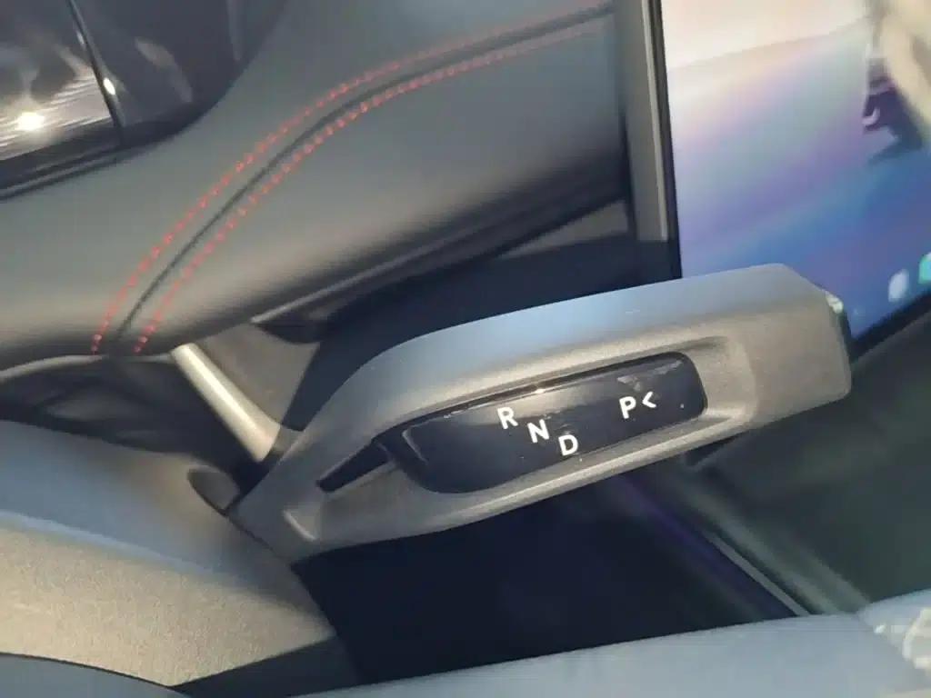 Xiaomi SU7 2024 All-Wheel Drive Long Range High-End Intelligent Driving Max Edition — миниатюра 14
