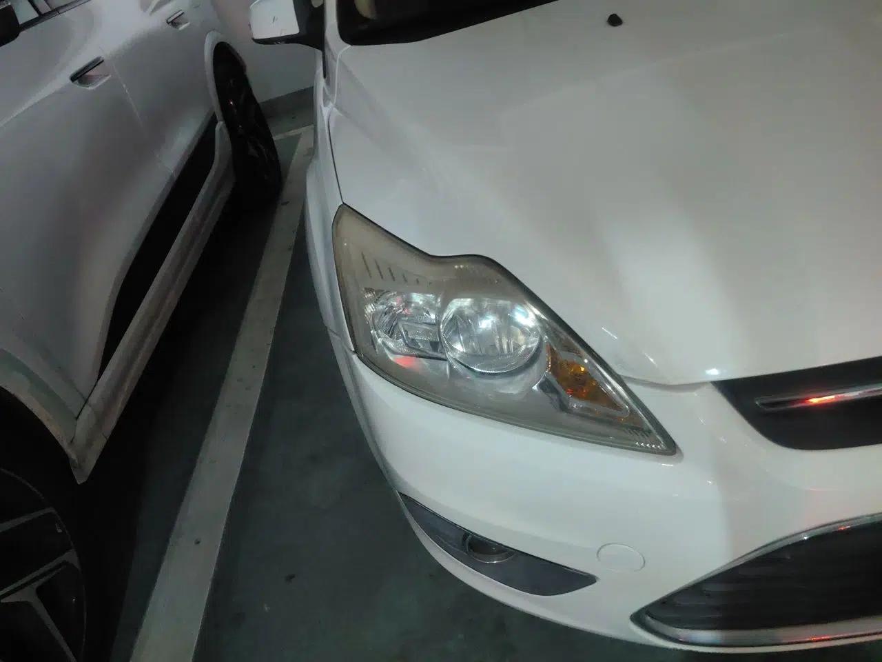 Ford Focus 2013 Sedan Classic 1.8L Automatic Fashion Edition — миниатюра 7