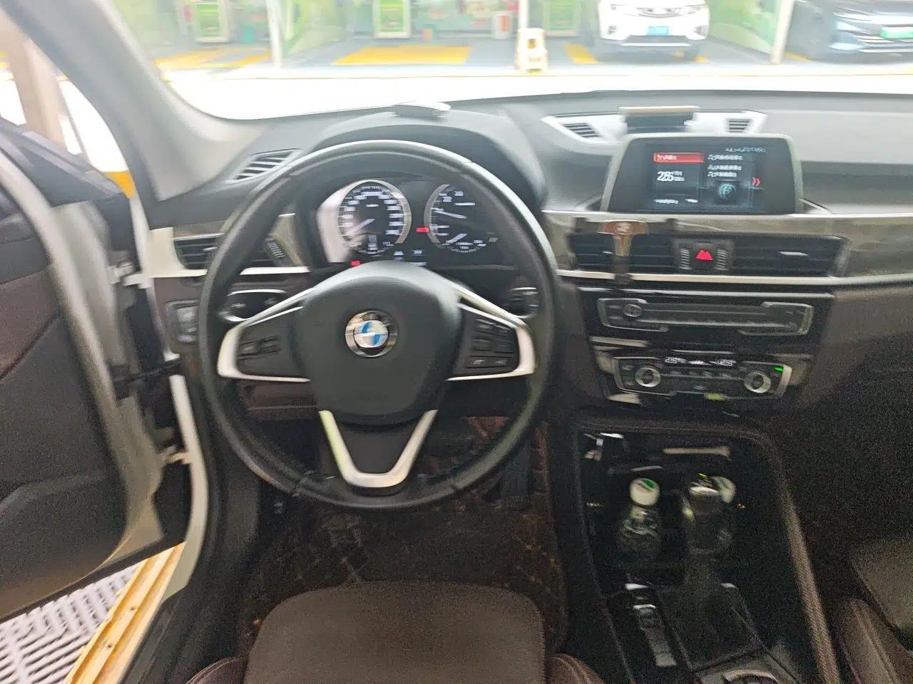 BMW X1 2019 sDrive18Li Premium Edition — миниатюра 10