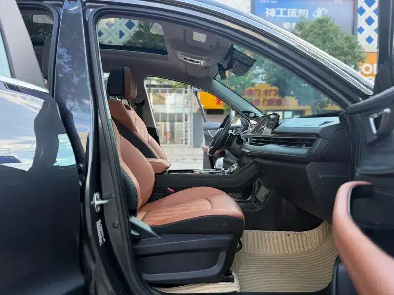 Chery Tiggo 8 PLUS 2022 290TGDI DCT Luxury Edition+ — миниатюра 20