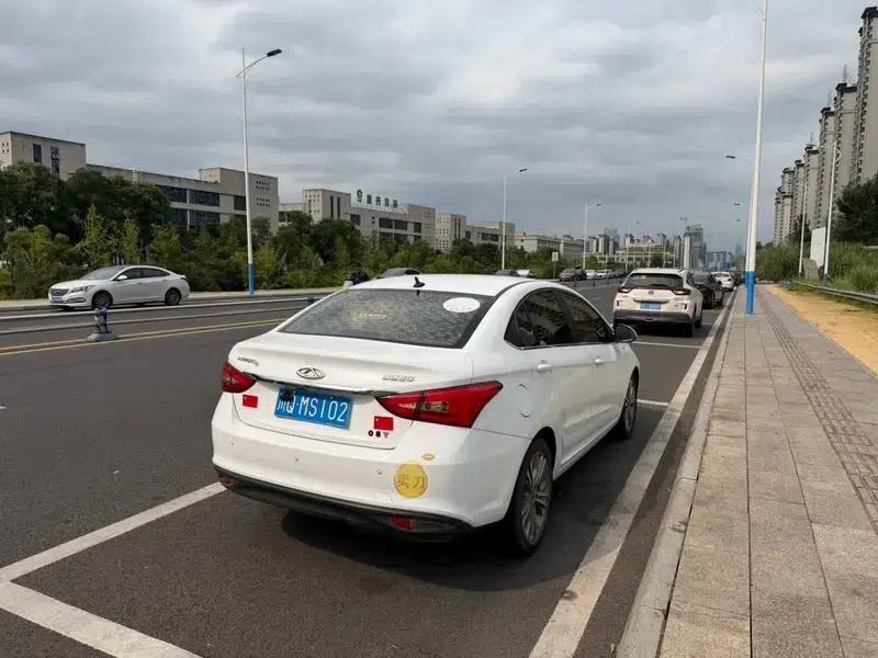 Chery Arrizo 5 2017 1.5L Manual Deluxe Edition — миниатюра 6