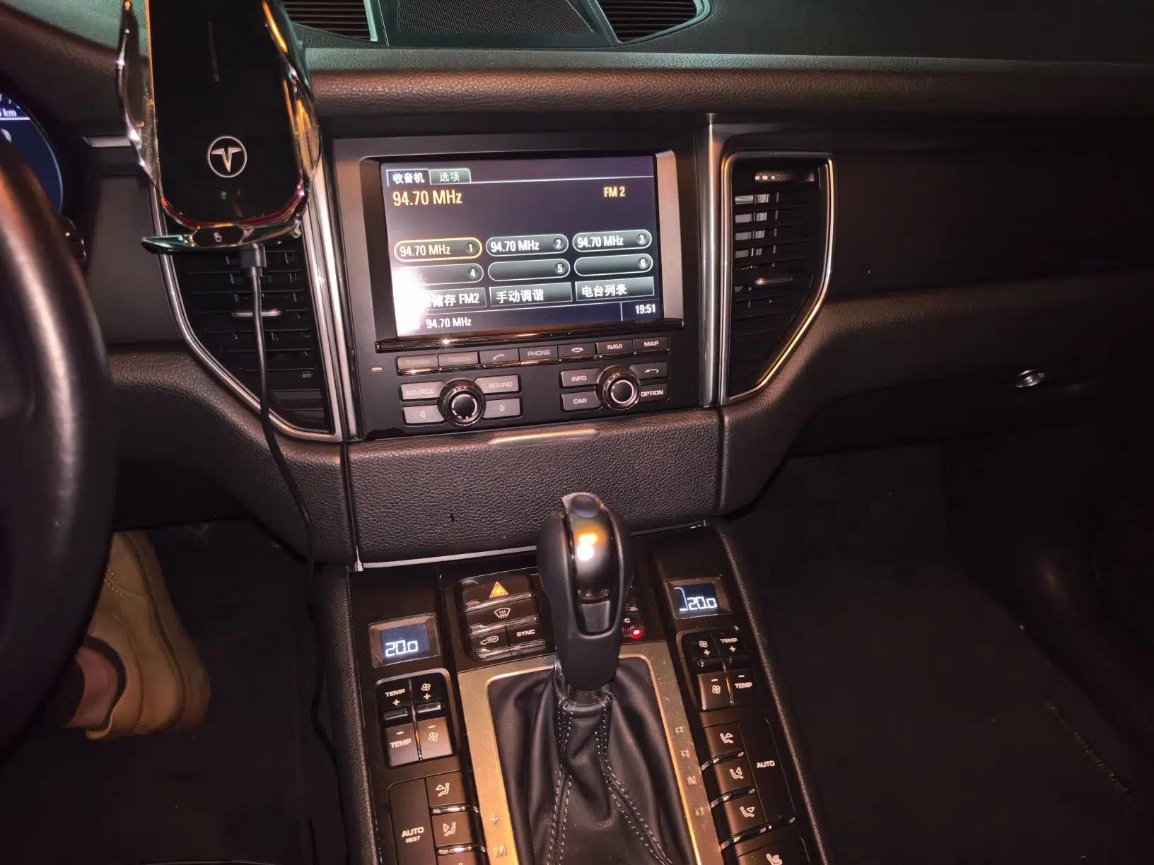 Porsche Macan 2014 Macan 2.0T — миниатюра 13