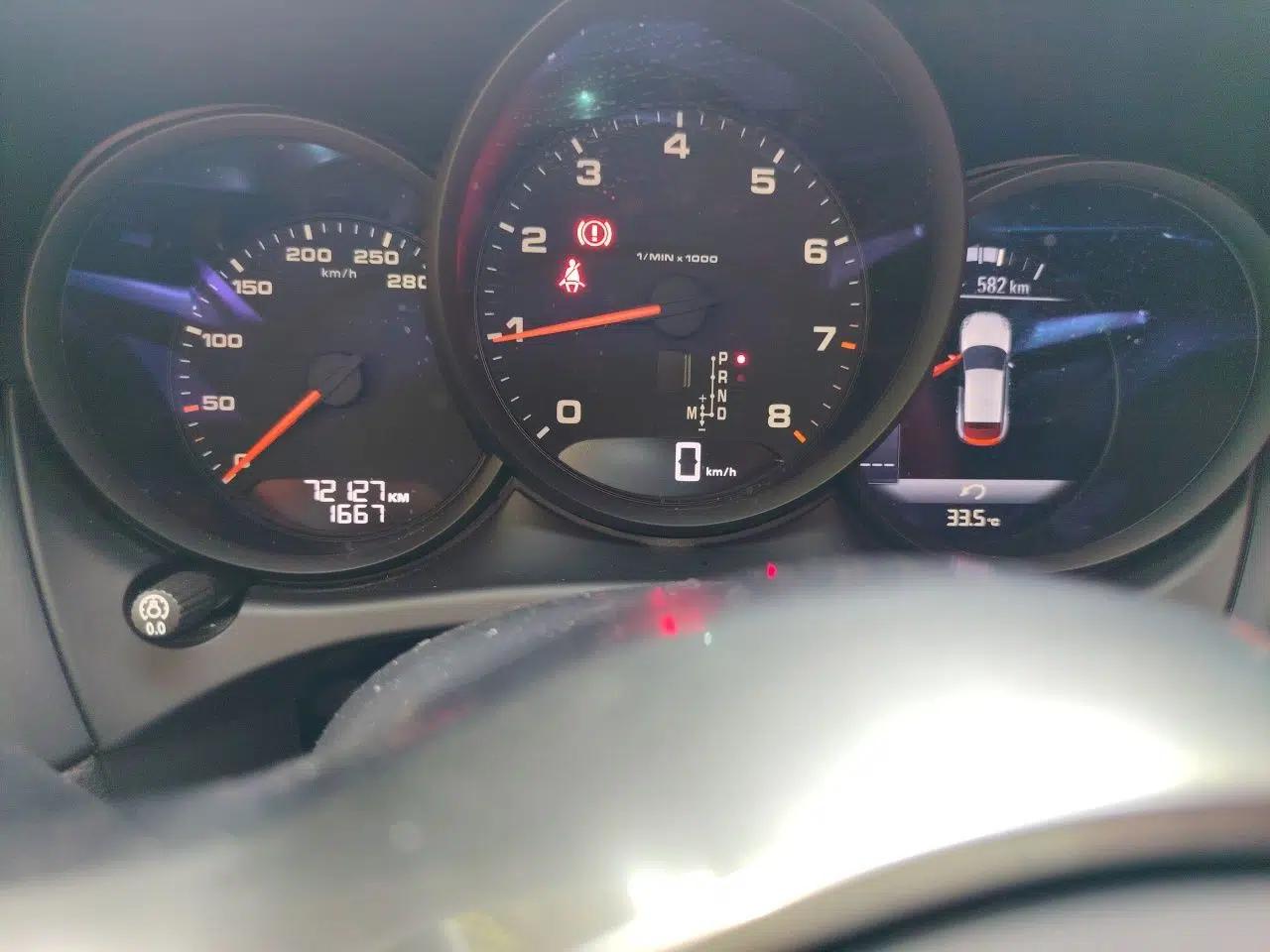 Porsche Macan 2020 Macan 2.0T — миниатюра 12