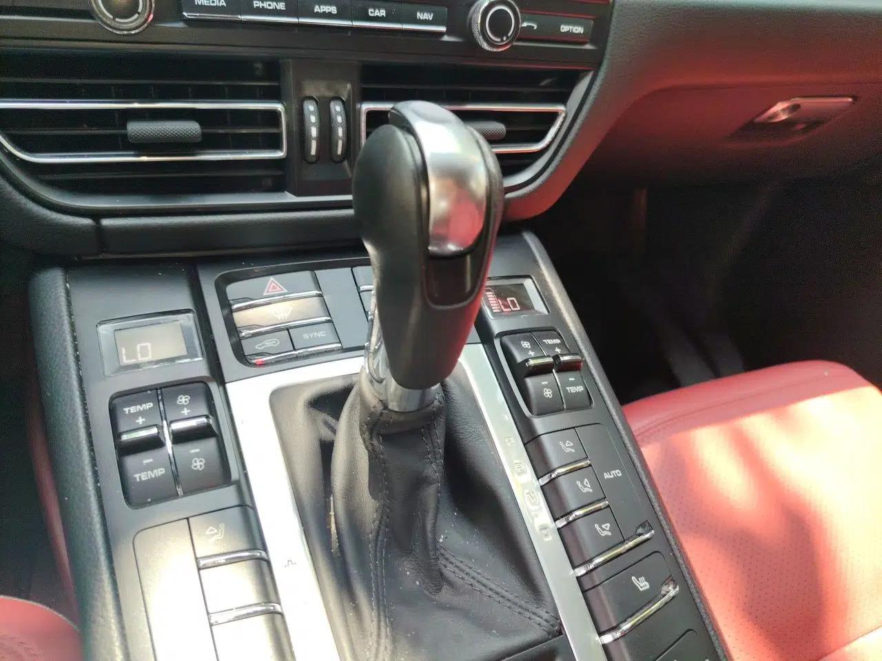 Porsche Macan 2020 Macan 2.0T — миниатюра 14