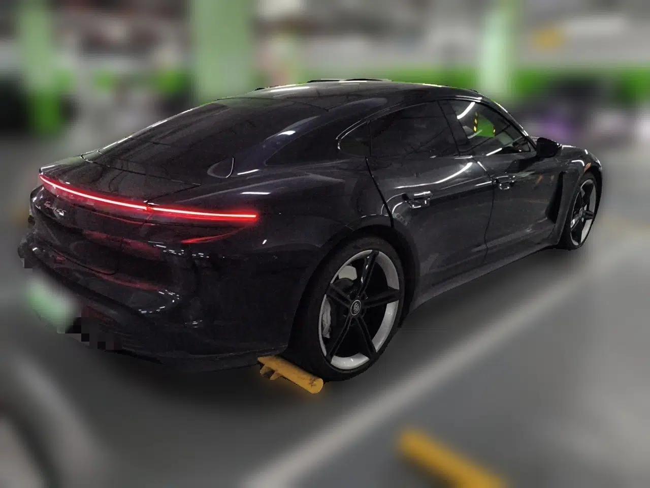 Porsche Taycan 2019 Taycan 4S — миниатюра 6